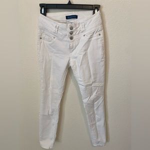 Women’s size 0, white jeans